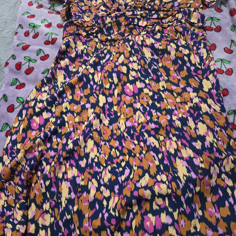 Dress - Picture 4 of 4